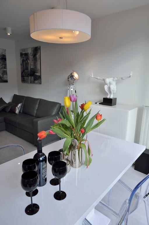 Garden Apartment Cracow- Shopping Mall 1Min, Underground Parking, Family Friendly, City Center Краків Екстер'єр фото