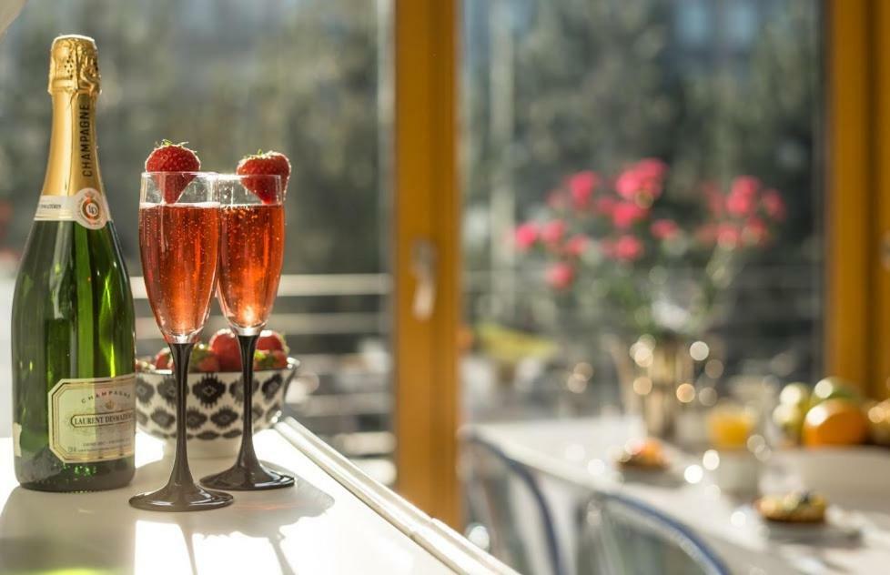 Garden Apartment Cracow- Shopping Mall 1Min, Underground Parking, Family Friendly, City Center Краків Екстер'єр фото